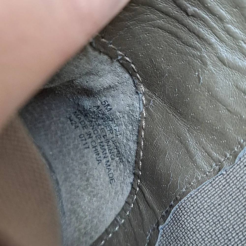 Nine West Chelsea Leather Suede Booties. - Picture 7 of 7